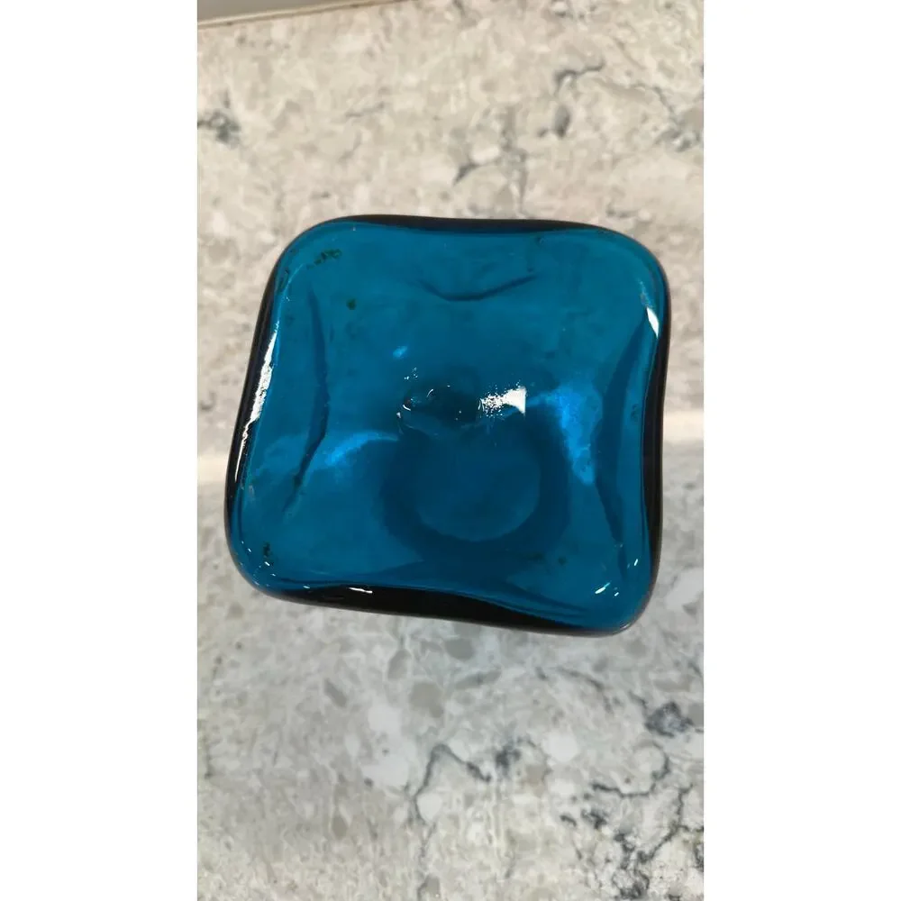 Vintage Unique Hand Crafted Glass Vase Aqua Teal Dimple Pinched 5